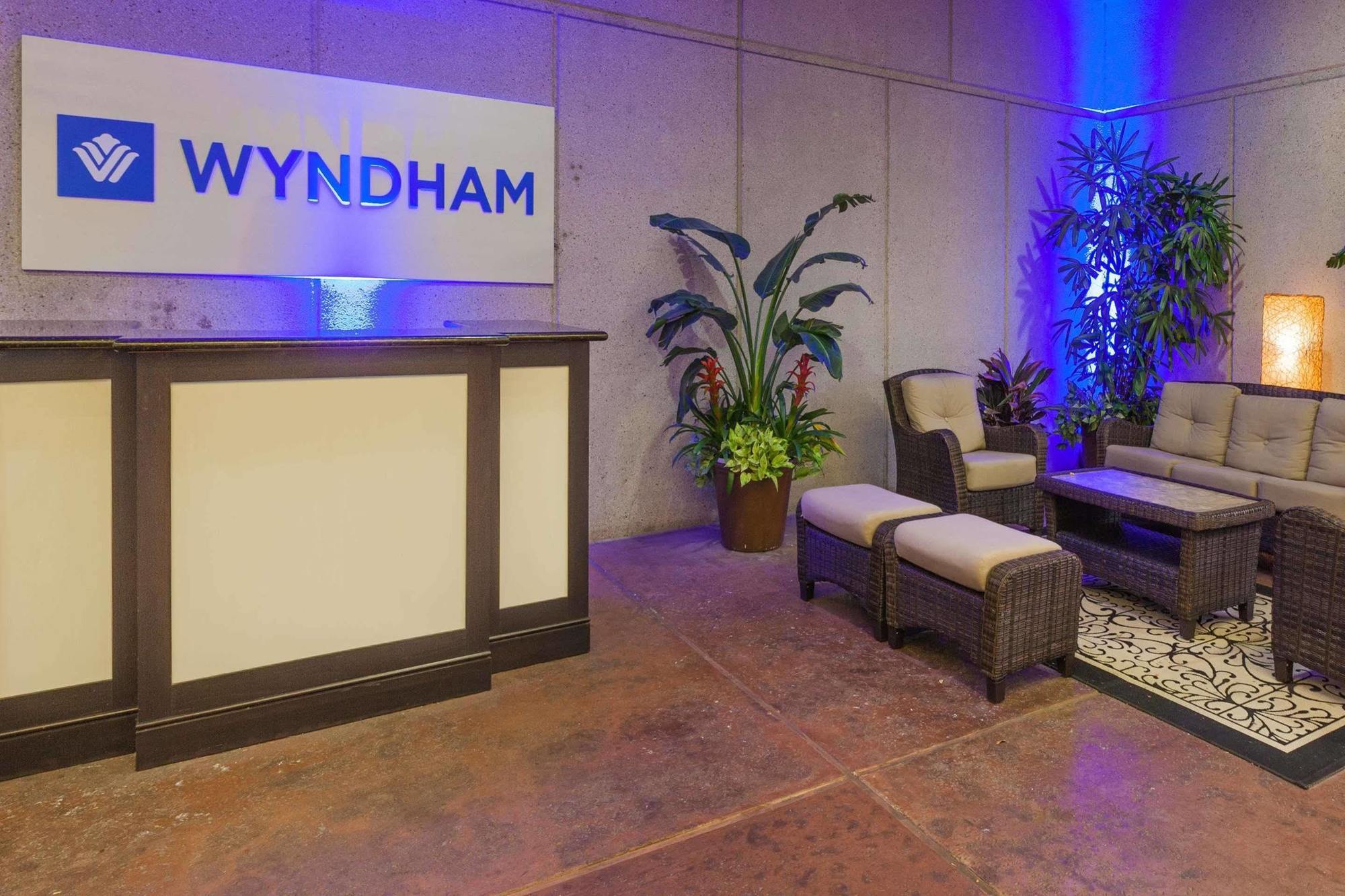 Wyndham Houston West Energy Corridor Hotel Exterior foto